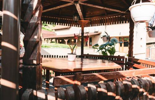 Magherani House | Pensiunea Kacsó