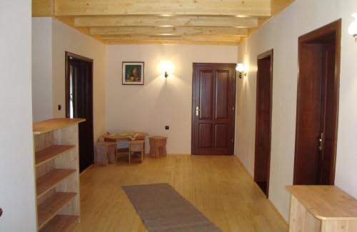 Gheorgheni House | Pensiunea Sapte Flori