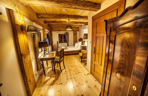 Bogatynia House | Pensjonat Dom Zegarmistrza