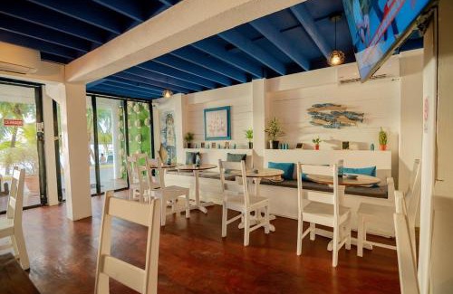 Half Moon Bay Apartment | Penthouse Beachfront Luxury Bay View - West End