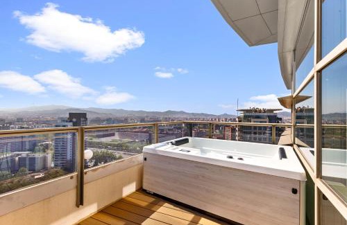 Diagonal Mar i el Front Maritim del Poblenou Apartment | Penthouse Duplex with Epic Views