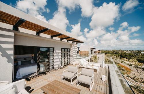 Calebasses Villa | Penthouse H70 St Antoine Residence