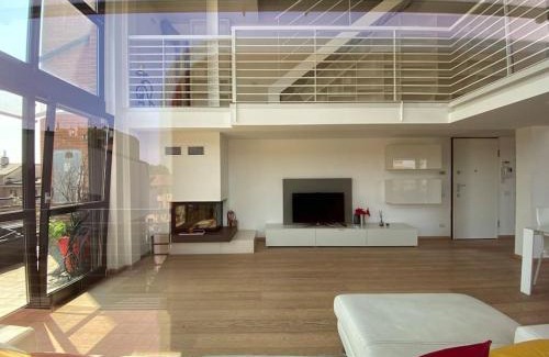 Stadera Apartment | PENTHOUSE LUCE Milano near Metro-Bus-tram