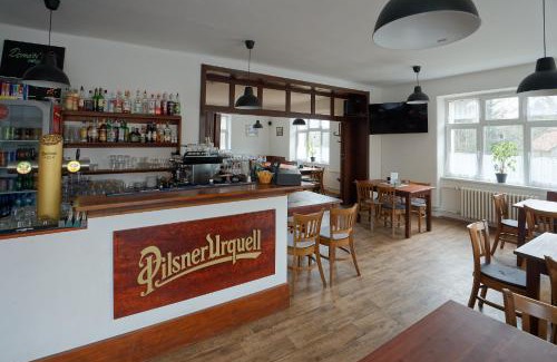 Polevsko House | Penzion a restaurace na Křižovatce