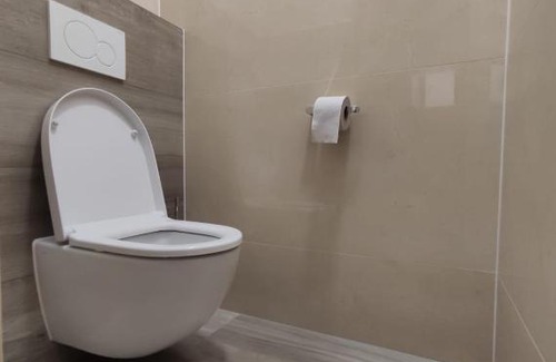 Hulin Hotel | Penzion DUHET