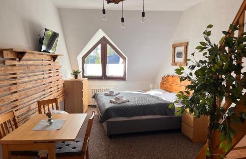 Harrachov House | Penzion Mona Rooms & Apartments