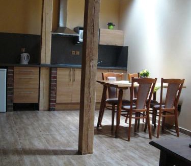Kunzak House | PENZION U TOČÍKA