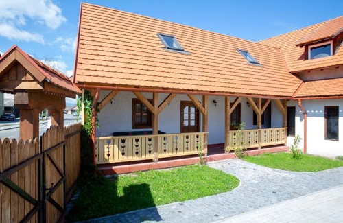 Joseni House | Pepi Vendégház - Casa de oaspeți Pepi