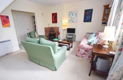 Compton House | Pepper Pot Cottage