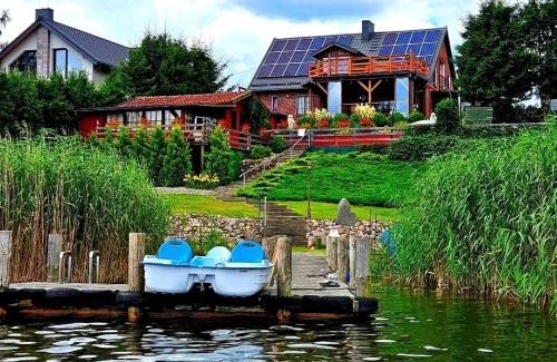 Siemiany Apartment | Perła Jezioraka Siemiany - Całoroczny 100m Apartament z linią brzegową, banią z jacuzzi i pomostem