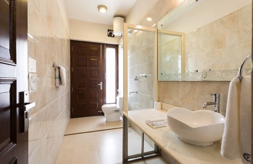 Sushant Lok House | Perch Arbor Suites