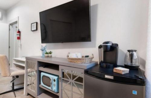 Fremont House | Perch - Private Room in Shared Home: The Canal 15A