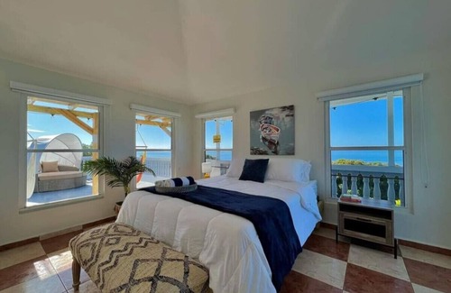 Barrero Apartment | PeregrinaHouseSuite7, Ocean View & Private Jacuzzi