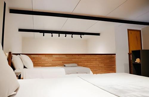 Centro Comercial Apartment | Perequê Center Caiçara