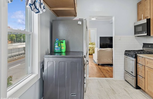 Soundview Apartment | Perfect 2-bedroom apt for a comfy convenient stay