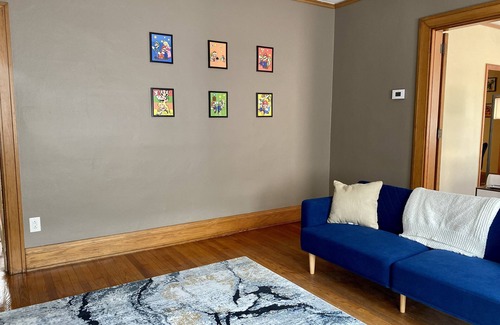Mount Vernon House | Perfect for large families and groups, located walking distance to Downtown