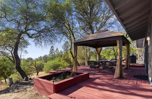 Rough and Ready House | Perfect Getaway from the Daily Hustle & Bustle!