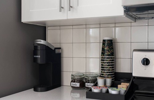 Pflugerville Apartment | Perfect Spot: Cozy Stay & Coffee Shop/Bar Onsite!