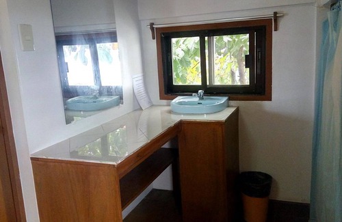 Roxas House | Peria Seafront Pensione