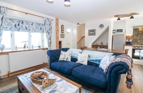 Banff House | Periwinkle Cottage
