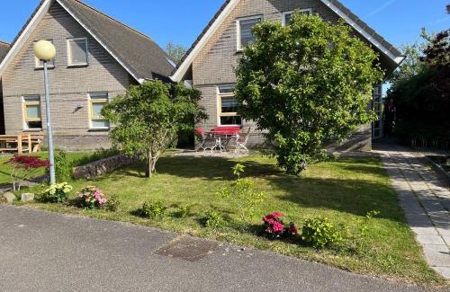 Medemblik House | Perle am Ijsselmeer mit eigenem Tretboot