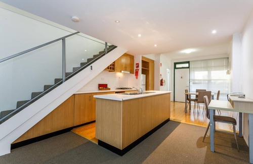 Ascot Apartment | Perth Ascot Central Apartment Hotel