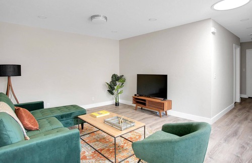 Cupertino House | Pet-Friendly 3BR House in Cupertino + Yard