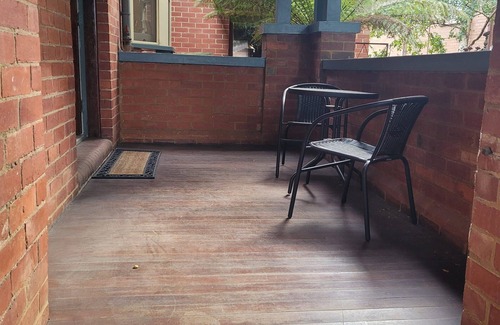 Essendon House | Pet Friendly 5 bedroom historical home with unheated pool.