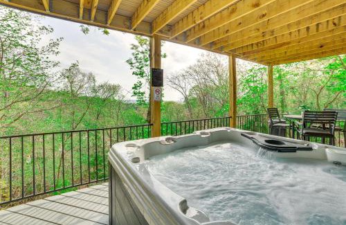 Branson West House | Pet-Friendly Branson Area Home Hot Tub, Game Room