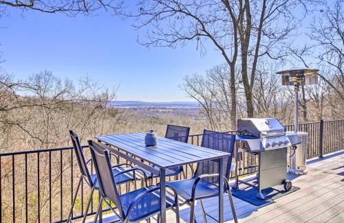 Branson West House | Pet-Friendly Branson Area Home Hot Tub, Game Room