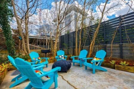 Old Fourth Ward House | Pet Friendly Bungalow Steps to Inman Park