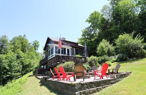 Thornton House | Pet Friendly Deluxe White Mountain Private Retreat for a memorable family vacation! (WV68T)