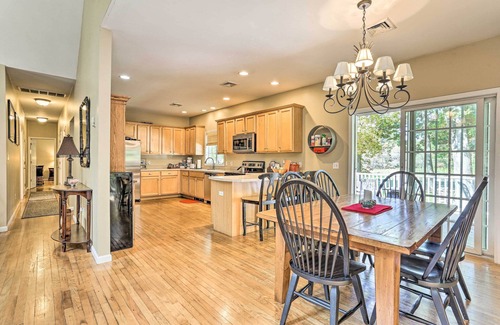 Pine Bush House | Pet-Friendly Grand Pine Bush Retreat on 2 Acres!