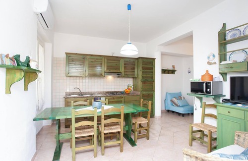 Cala Liberotto House | Pet-Friendly Holiday Home 'Casa Maria' close to the Beach
