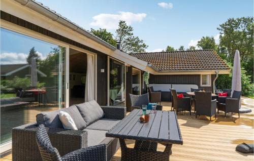 Dronningmolle House | Pet Friendly Home In Dronningmølle