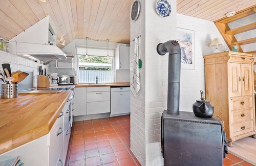 Ristinge House | Pet friendly home in Humble with WiFi
