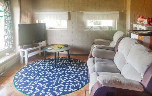 Kolonia Radzanek House | Pet Friendly Home In Maszewo With Wifi