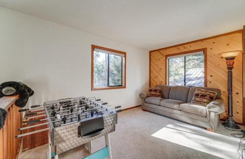 Truckee House | Pet-Friendly Home in Truckee with Balconies and Grill!