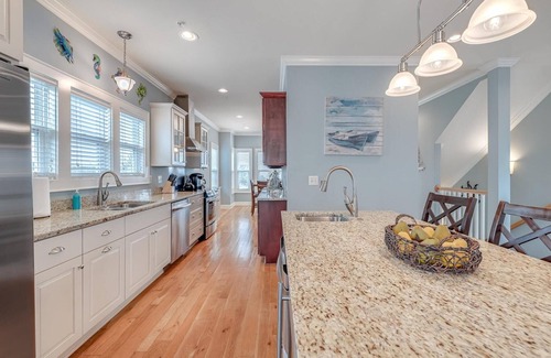 Isle of Palms House | Pet Friendly IOP Beach House Private Pool and Golf Cart!