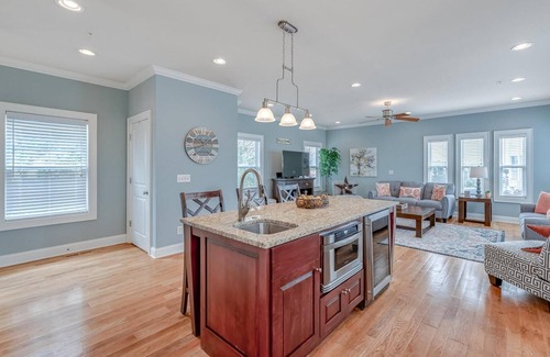 Isle of Palms House | Pet Friendly IOP Beach House Private Pool and Golf Cart!