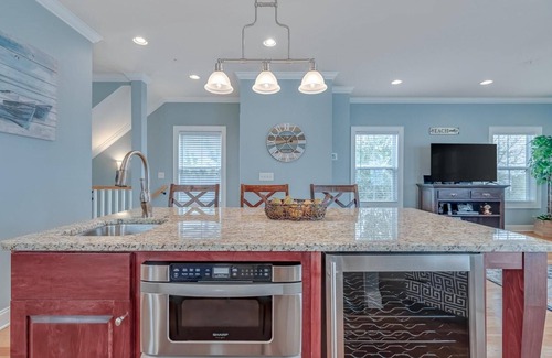 Isle of Palms House | Pet Friendly IOP Beach House Private Pool and Golf Cart!