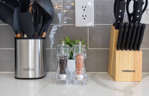 Northeast Carrollton House | Pet Friendly Lovely Modern Single House Carrollton