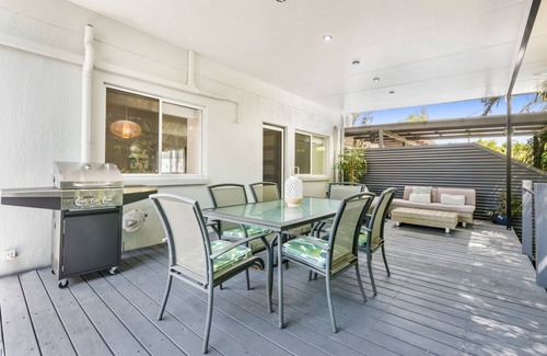 Noosaville Apartment | Pet Friendly Oasis By The River, Noosaville