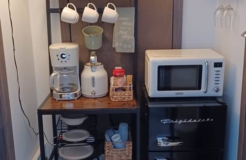 Charter Hills Apartment | Pet Friendly Private Suite 5 min from Resort