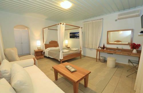 Sifnos Hotel | Petali Village Hotel