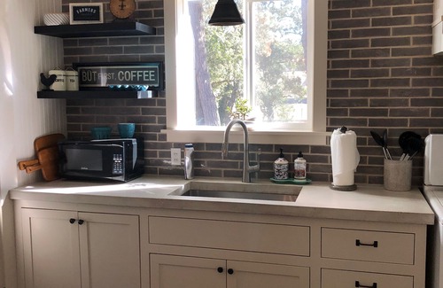 Petaluma Cottage | Petaluma Cottage in wine country