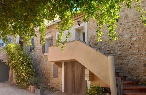 Villedieu House | Petit gite au cœur d'un village templier