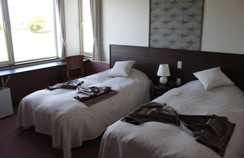 Sorachi-gun Hotel | Petit Hotel Blanc Fleur