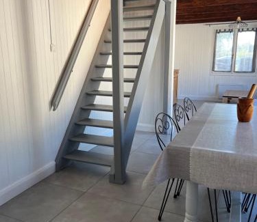 Piolenc Ski Chalet | Petite maison en bordure de N7