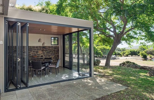 Yallingup Cabin | Petra Olive 4 - One Bedroom Apartment, Sleeps 2